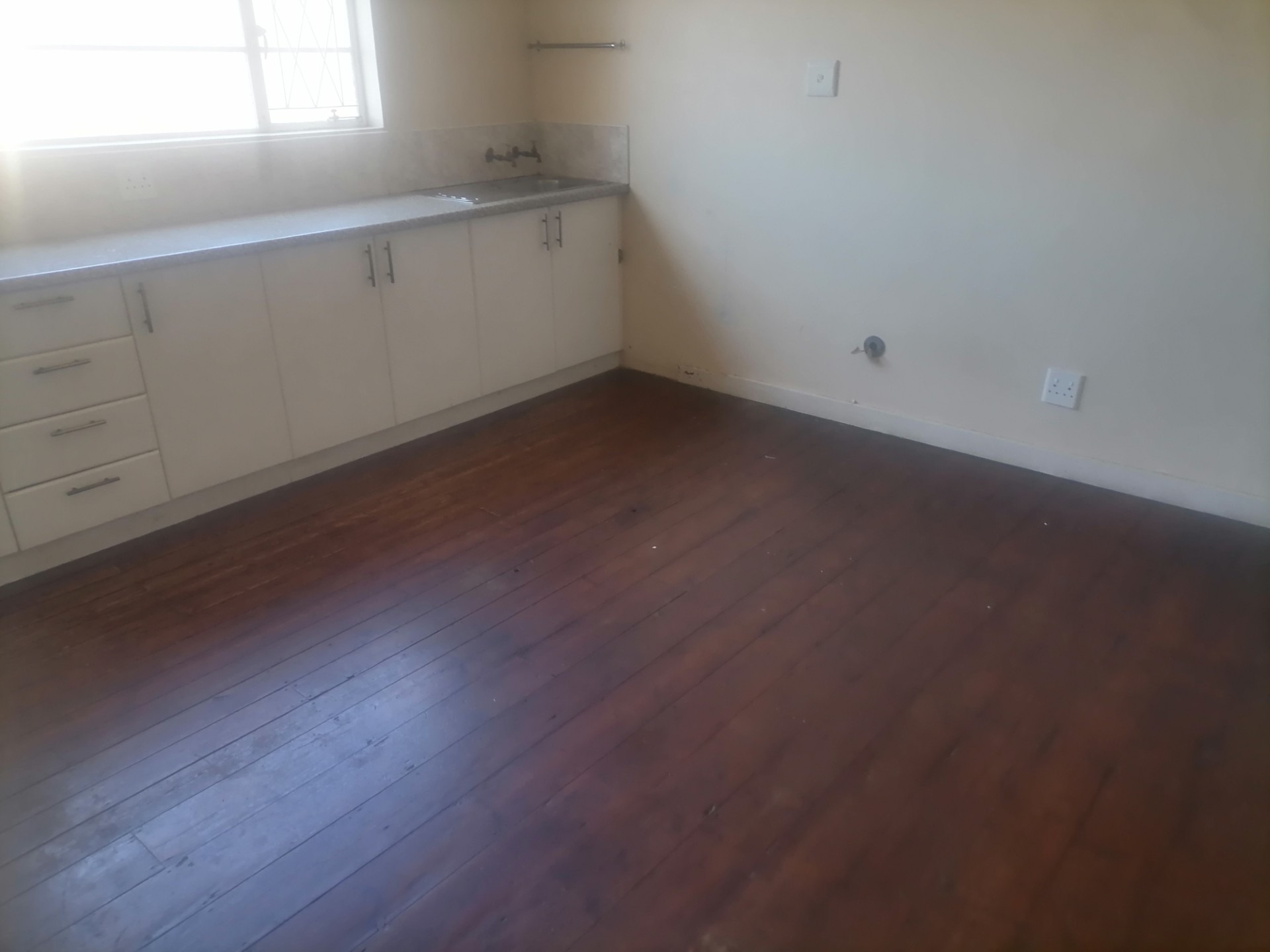 1 Bedroom Property for Sale in Quigney Eastern Cape